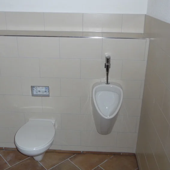 Anbau Feuerwehrhaus (184) - Toilette.JPG