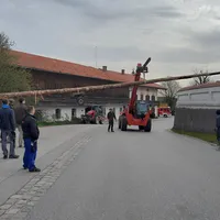 2024-03 Der Maibaum kommt ins Dorf (1).jpg